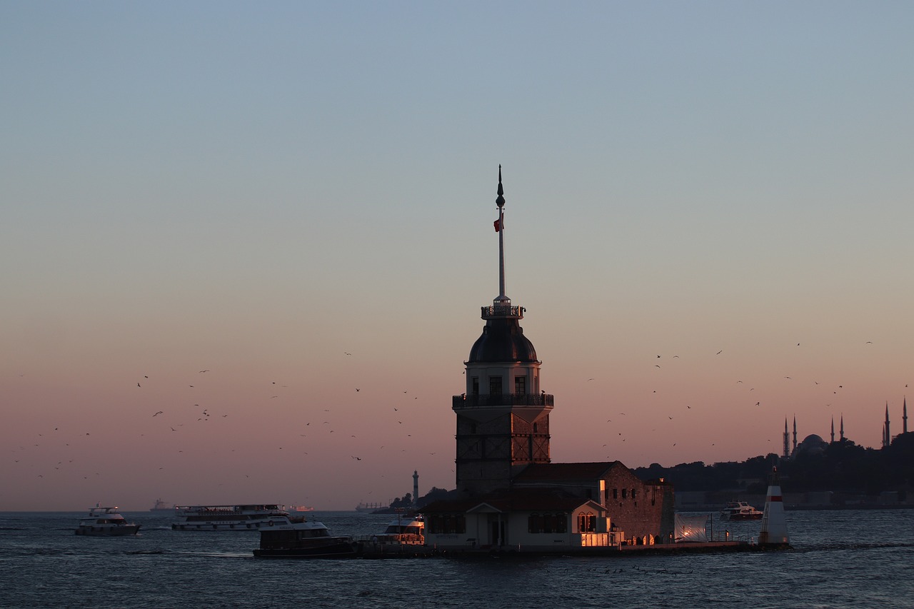 Işık Kulesi ile Güvenli Gece Çalışmaları